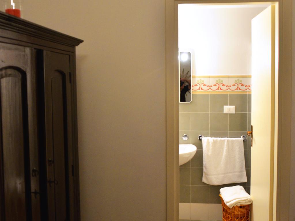 B&B Le Due Corti Martignano Szoba fotó